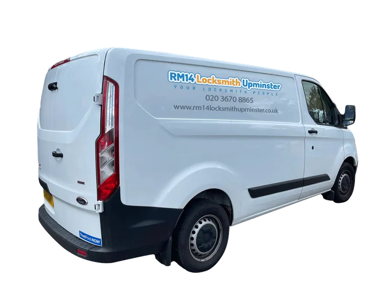RM14 Locksmith Upminster van